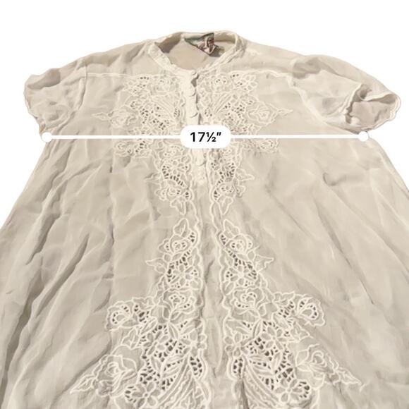 Johnny Was White Silky‎ Embroidered 1/4 Button Short Sleeve Tunic Top Sz XS - Picture 8 of 9